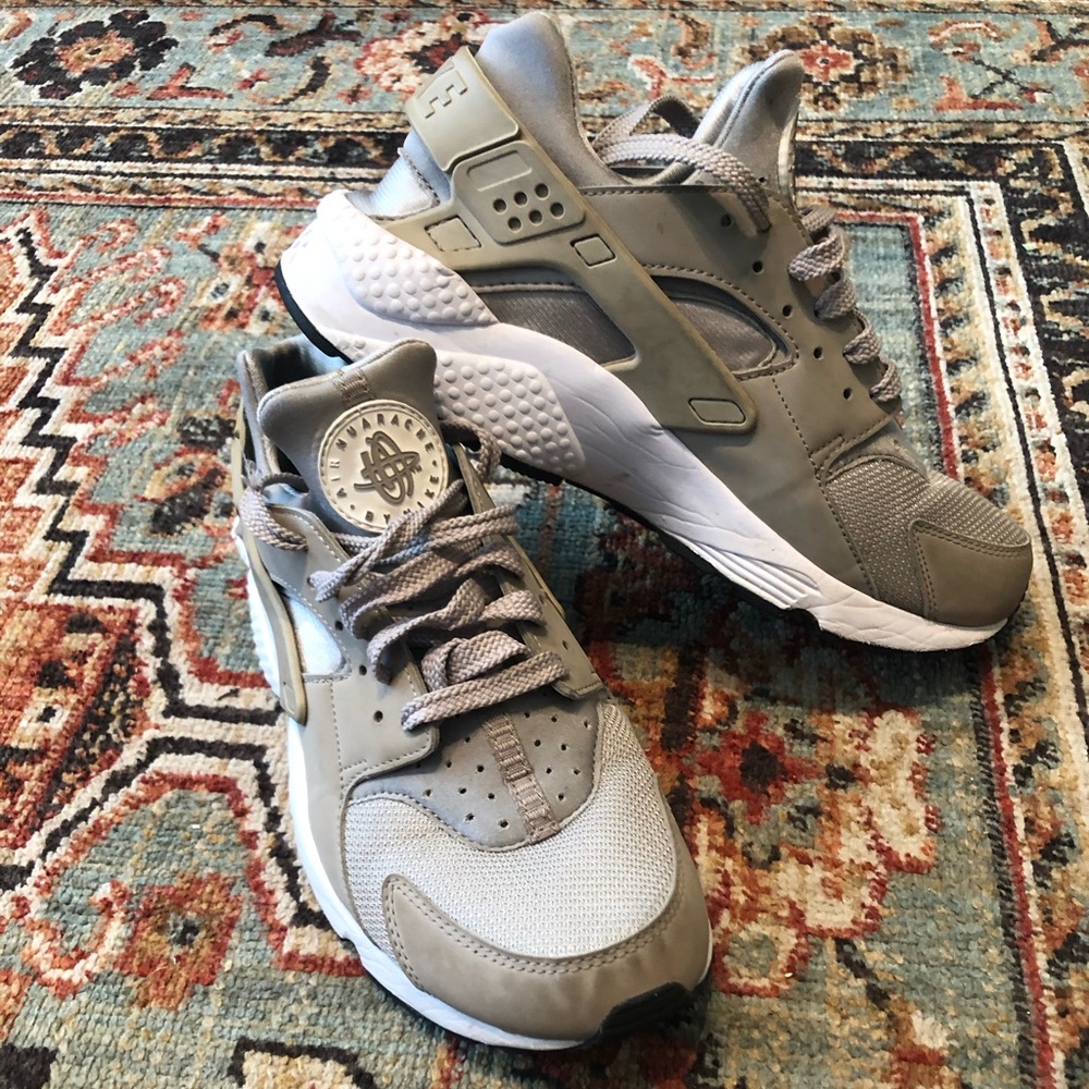 Nike Cobblestone Hurache Shoes